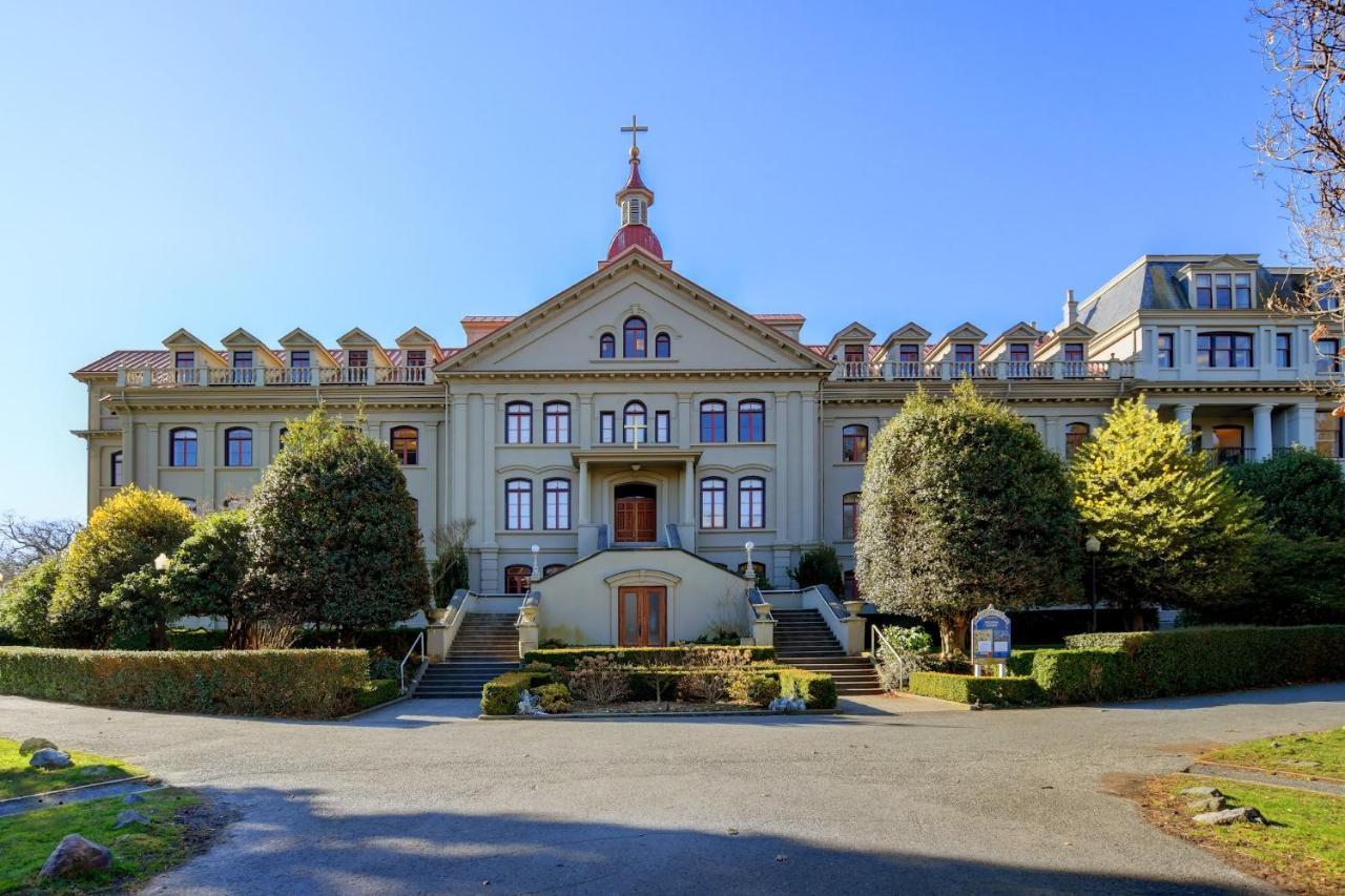 The Astoria Flair Victoria Exterior foto