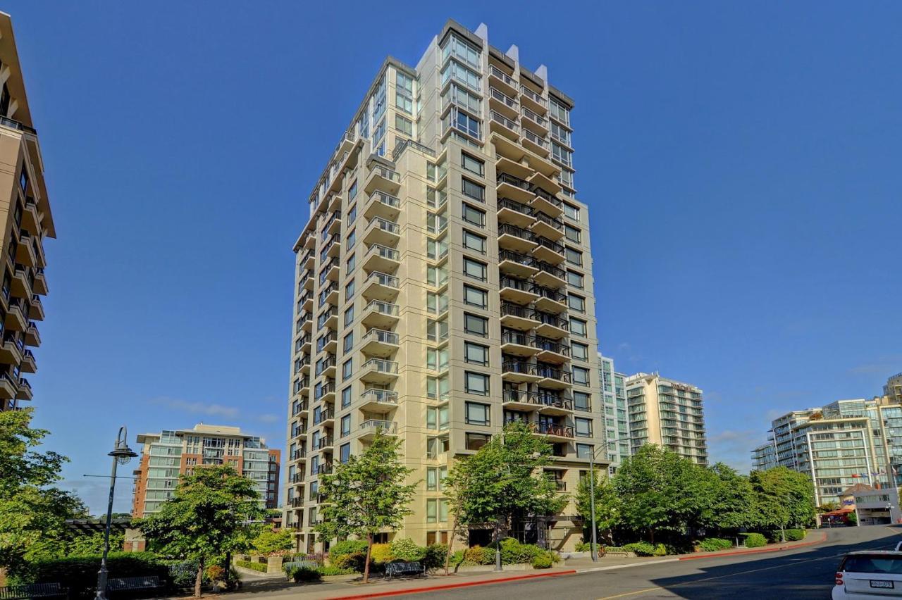 The Astoria Flair Victoria Exterior foto